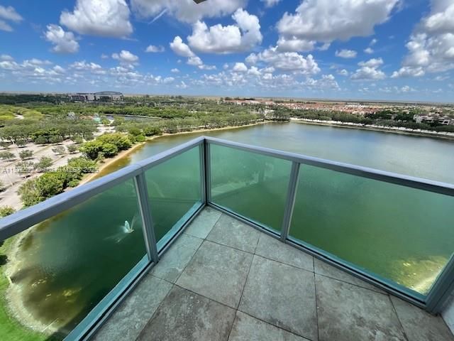 2681 N Flamingo Rd 1501S, Sunrise, FL 33323