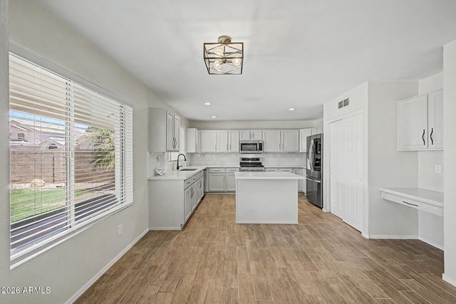 724 W SANDRA Terrace, Phoenix, AZ 85023
