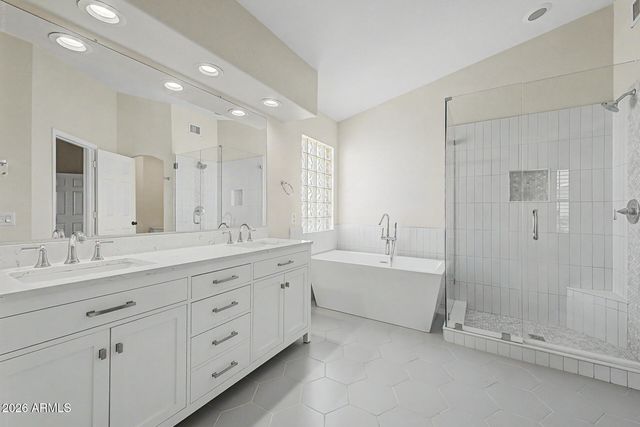 724 W SANDRA Terrace, Phoenix, AZ 85023