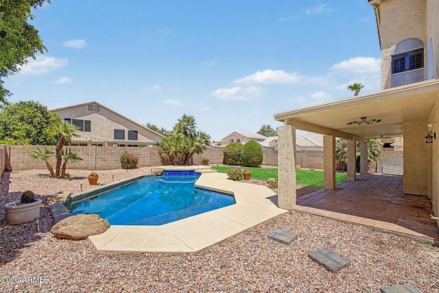 724 W SANDRA Terrace, Phoenix, AZ 85023