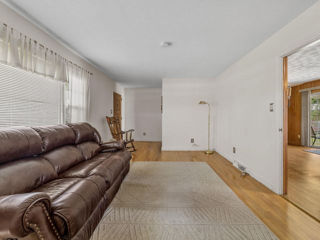 112 Oakwood Drive, Lyman, SC 29365