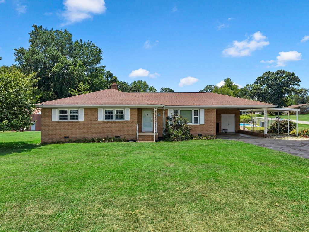 112 Oakwood Drive, Lyman, SC 29365