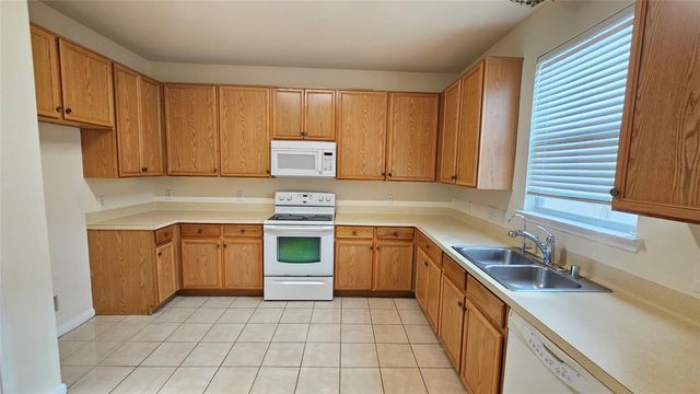 7918 Barnes Ridge Lane, Houston, TX 77072