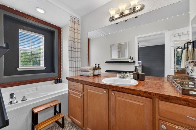 8250 E 29th Avenue, Denver, CO 80238