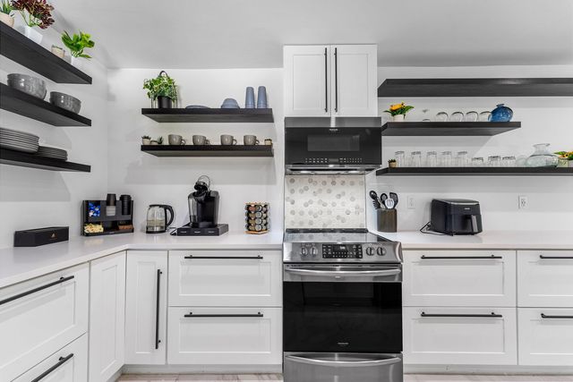3000 NE 21st Terrace, Fort Lauderdale, FL 33306