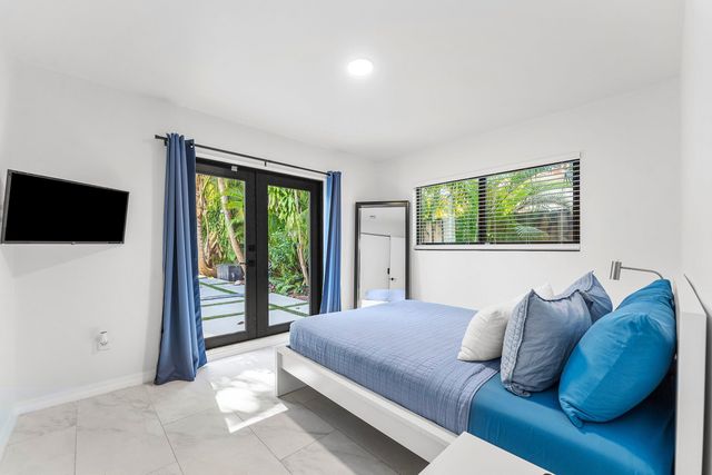 3000 NE 21st Terrace, Fort Lauderdale, FL 33306