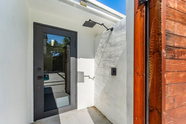 3000 NE 21st Terrace, Fort Lauderdale, FL 33306