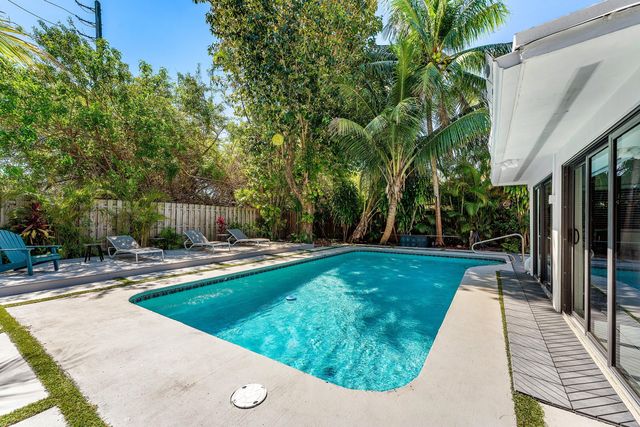 3000 NE 21st Terrace, Fort Lauderdale, FL 33306