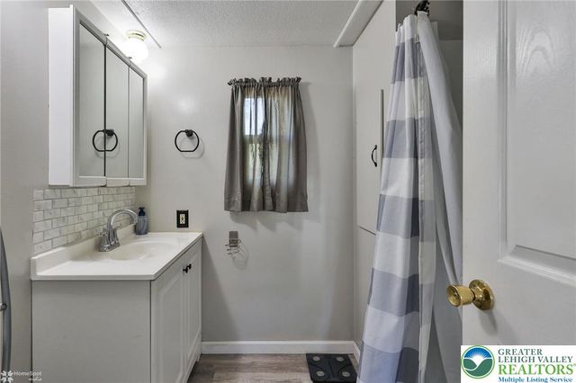 372 Black Oak Lane, Moore Twp, PA 18014