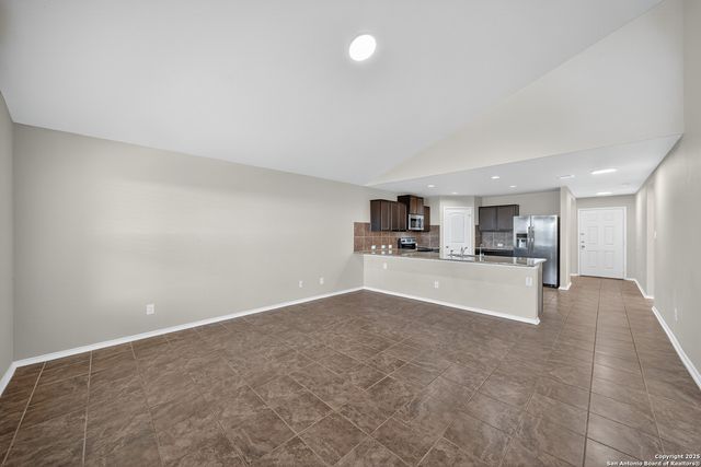 7110 PHOEBE VW, San Antonio, TX 78252