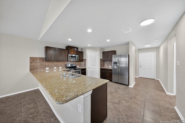 7110 PHOEBE VW, San Antonio, TX 78252