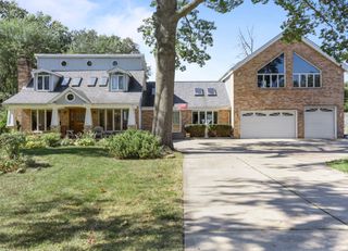 2N584 S Ardmore Avenue, Villa Park, IL 60181