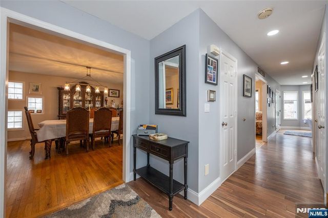 35 Turnberry Road, Little Falls, NJ 07424