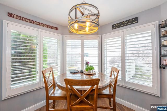 35 Turnberry Road, Little Falls, NJ 07424