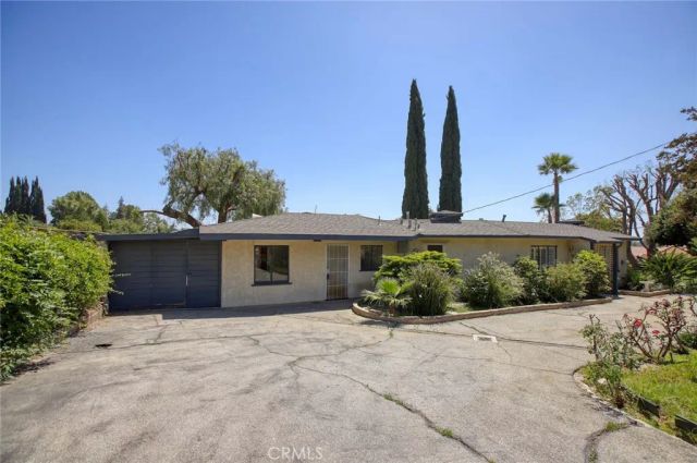 10852 Longford Street, Sylmar, CA 91342