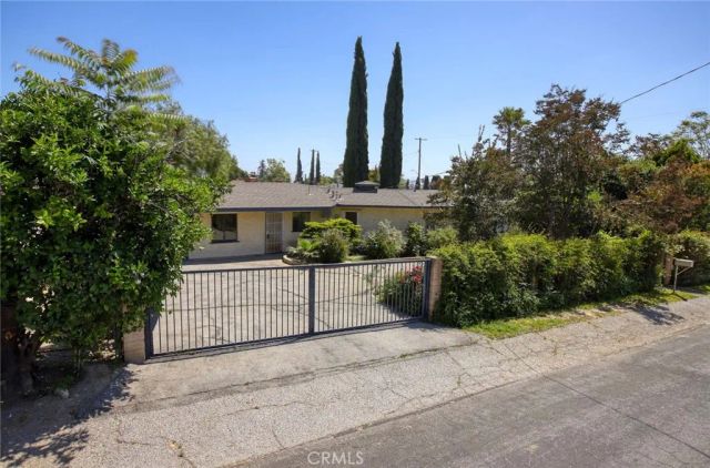 10852 Longford Street, Sylmar, CA 91342