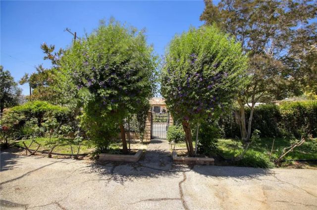 10852 Longford Street, Sylmar, CA 91342