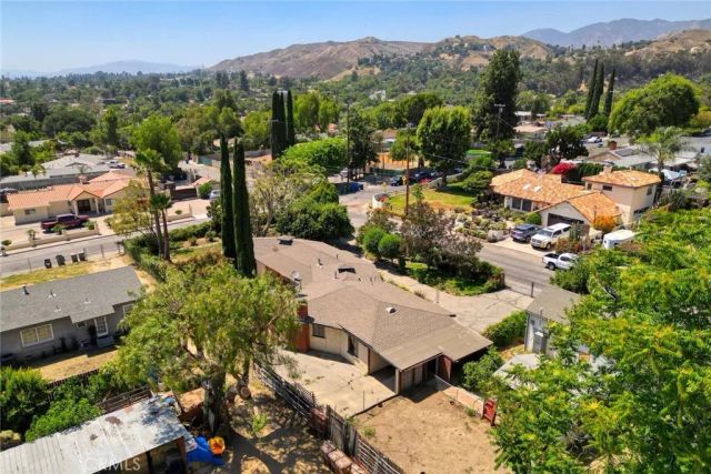 10852 Longford Street, Sylmar, CA 91342