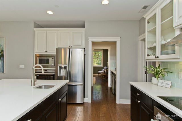 22106 257th Avenue SE, Maple Valley, WA 98038