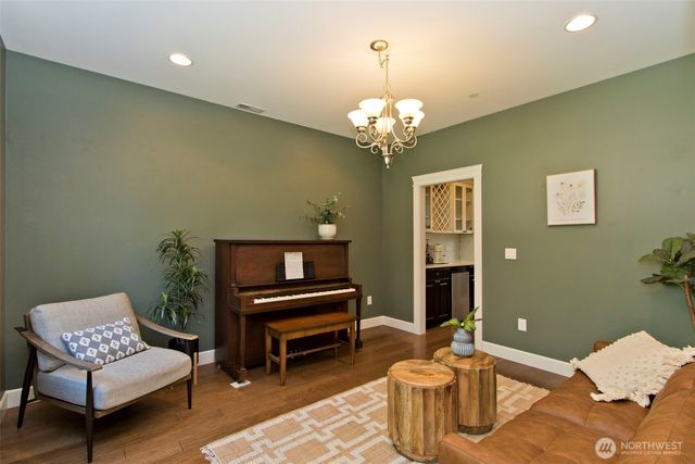 22106 257th Avenue SE, Maple Valley, WA 98038