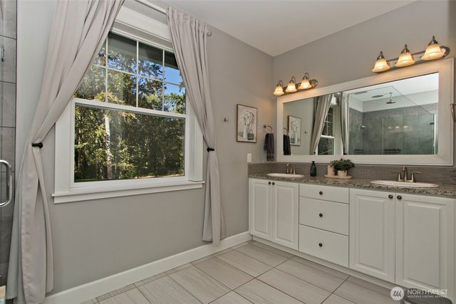22106 257th Avenue SE, Maple Valley, WA 98038