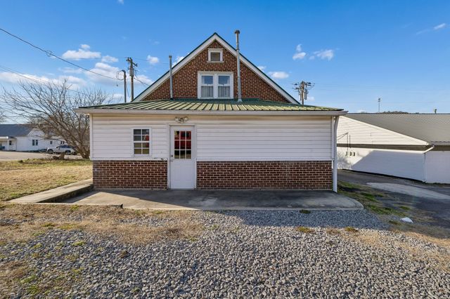 105 S Dillon St, Woodbury, TN 37190