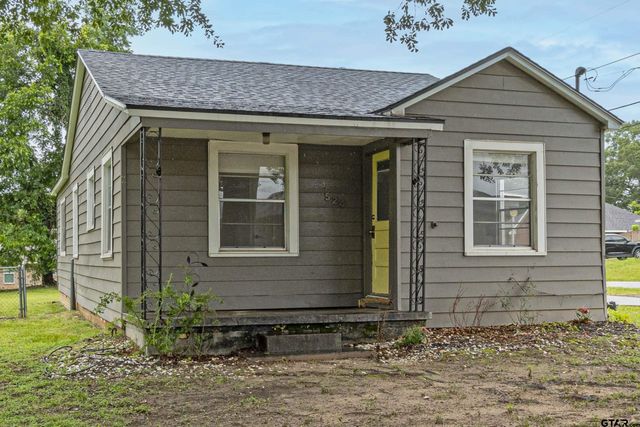 524 N College St, Lindale, TX 75771