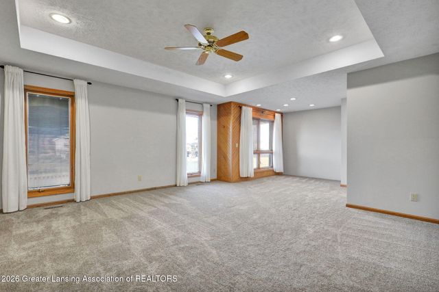 10289 Lafayette Lane, Dimondale, MI 48821