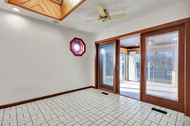 10289 Lafayette Lane, Dimondale, MI 48821