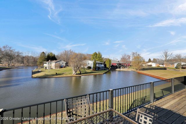 10289 Lafayette Lane, Dimondale, MI 48821