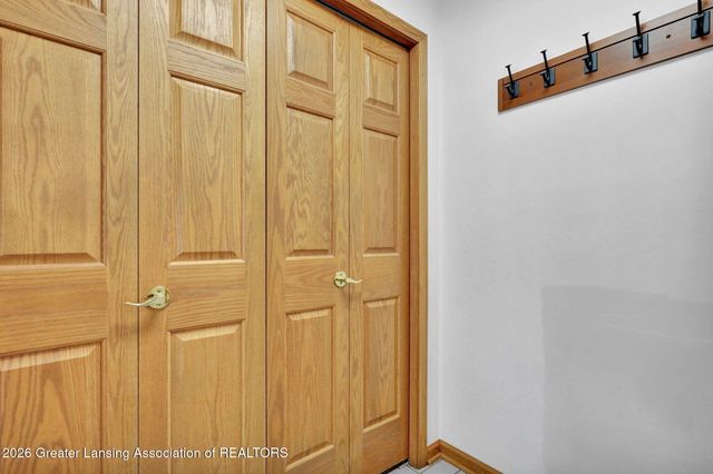 10289 Lafayette Lane, Dimondale, MI 48821