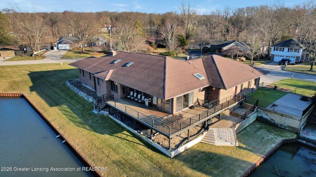 10289 Lafayette Lane, Dimondale, MI 48821