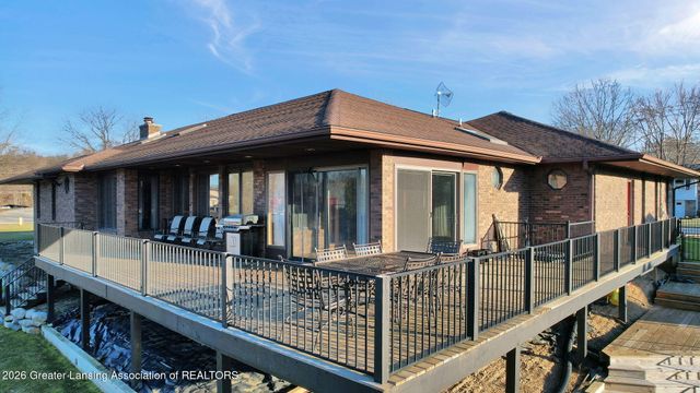 10289 Lafayette Lane, Dimondale, MI 48821