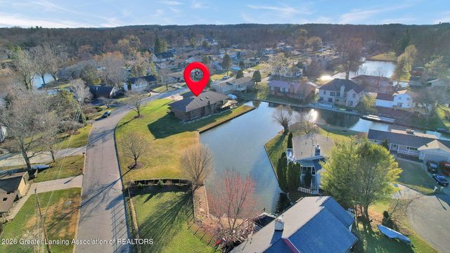 10289 Lafayette Lane, Dimondale, MI 48821