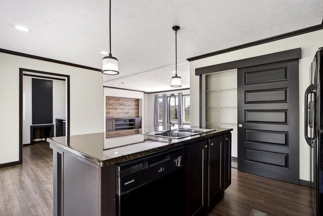 297 Martin Ridge Ln, Gainesboro, TN 38562
