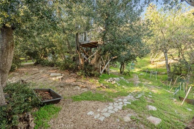 720 Rocky Loop, Crestline, CA 92325