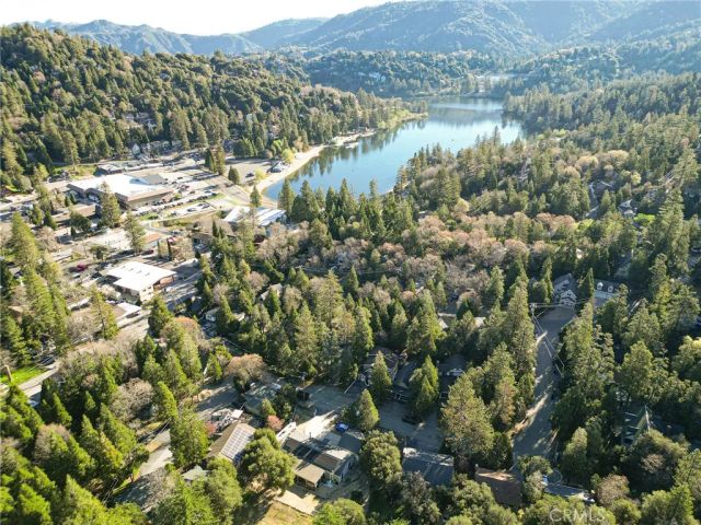 720 Rocky Loop, Crestline, CA 92325