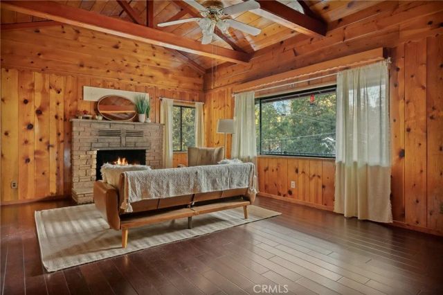 720 Rocky Loop, Crestline, CA 92325
