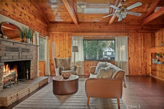 720 Rocky Loop, Crestline, CA 92325