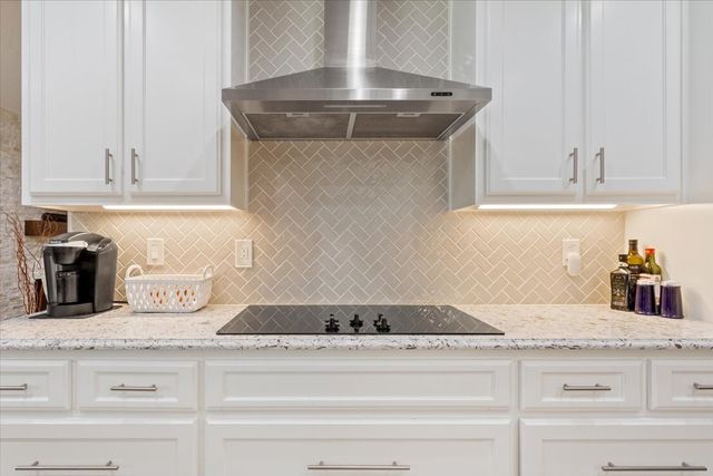 8604 Briargrove Drive, Woodway, TX 76712