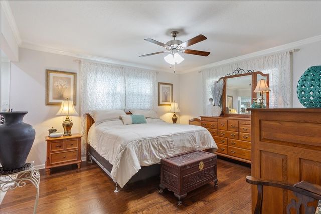 8604 Briargrove Drive, Woodway, TX 76712