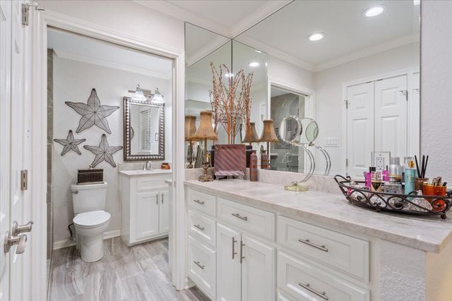 8604 Briargrove Drive, Woodway, TX 76712