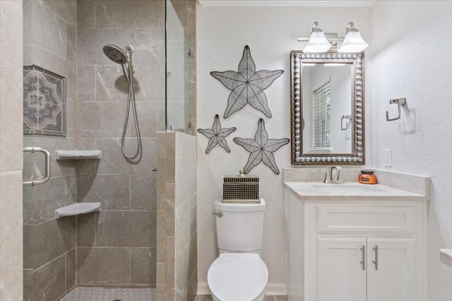 8604 Briargrove Drive, Woodway, TX 76712