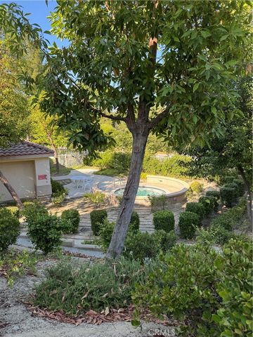 25708 Holiday Circle B, Stevenson Ranch, CA 91381