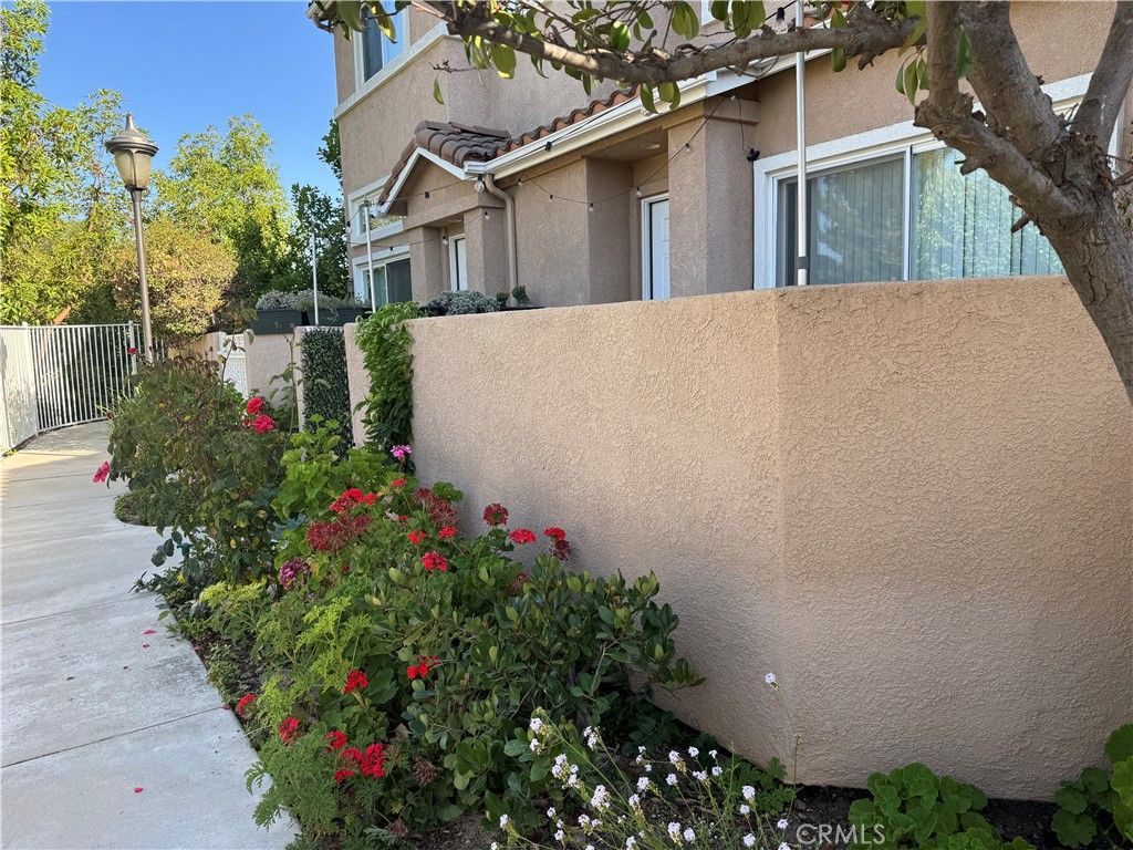 25708 Holiday Circle B, Stevenson Ranch, CA 91381