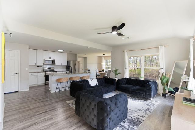 8027 Dauntless Drive, Magnolia, TX 77354