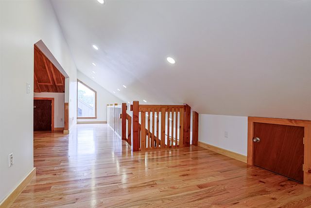 44 Coburn Woods Drive, Nashua, NH 03063