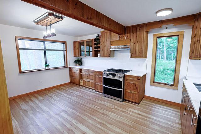 44 Coburn Woods Drive, Nashua, NH 03063