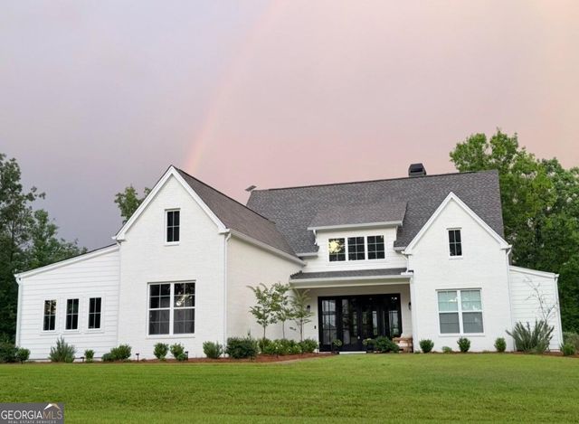 255 NE Chimney Rock Trail NE, Milledgeville, GA 31061