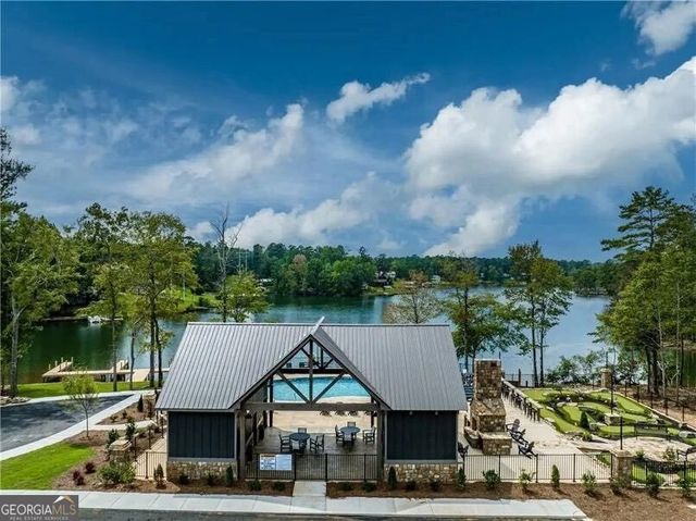 255 NE Chimney Rock Trail NE, Milledgeville, GA 31061